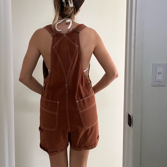 Brown Overalls 🤎 - Picture 3 of 4